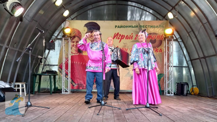 Частушки от семьи Литвинцевых. Частушки от семьи Литвинцевых.